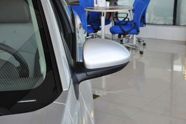 2013款雪佛兰科鲁兹1.6L
