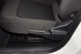 2013款一汽大众捷达1.6L