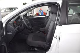 2013款一汽大众捷达1.6L