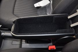 2013款一汽大众捷达1.6L