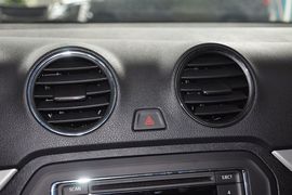 2013款一汽大众捷达1.6L