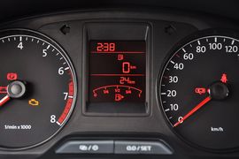 2013款一汽大众捷达1.6L