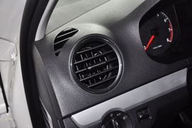 2013款一汽大众捷达1.6L