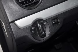 2013款一汽大众捷达1.6L