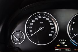 2014款宝马5系旅行车520i