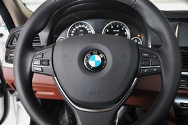 2014款宝马5系旅行车520i