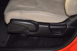 2011款本田飞度1.3L自动舒适版