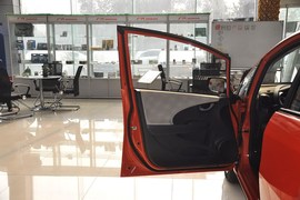 2011款本田飞度1.3L自动舒适版