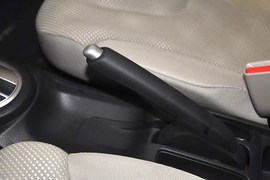 2011款本田飞度1.3L自动舒适版