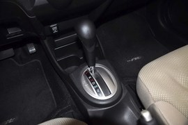 2011款本田飞度1.3L自动舒适版