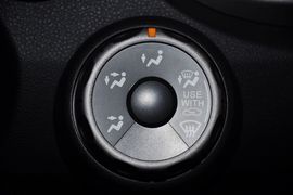 2011款本田飞度1.3L自动舒适版