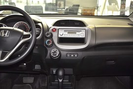 2011款本田飞度1.3L自动舒适版