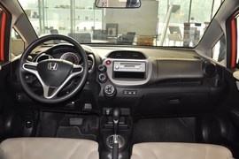 2011款本田飞度1.3L自动舒适版