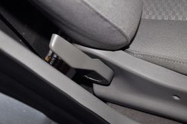 2013款爱丽舍三厢1.6L经典自动科技型