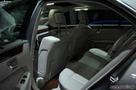 奔驰E300