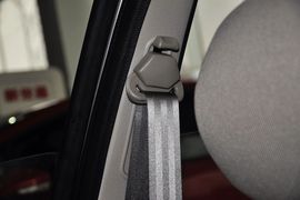 2013款爱丽舍三厢1.6L经典自动科技型