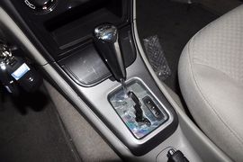 2013款爱丽舍三厢1.6L经典自动科技型