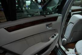 奔驰E300