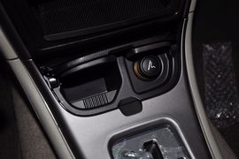 2013款爱丽舍三厢1.6L经典自动科技型