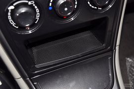 2013款爱丽舍三厢1.6L经典自动科技型