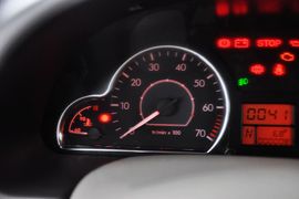 2013款爱丽舍三厢1.6L经典自动科技型