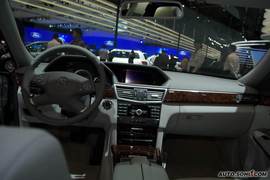 奔驰E300