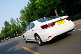 2014款雷克萨斯LS600hL深度试驾实拍