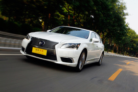 2014款雷克萨斯LS600hL深度试驾实拍