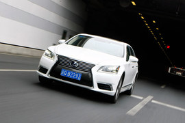 2014款雷克萨斯LS600hL深度试驾实拍