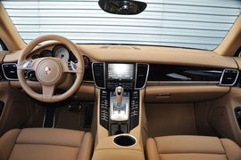 2014款保时捷Panamera