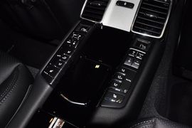 2014款保时捷Panamera