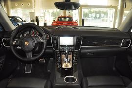 2014款保时捷Panamera
