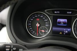 2017款奔驰B200