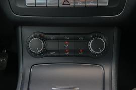 2017款奔驰B200