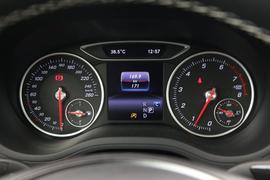 2017款奔驰B200