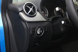 2017款奔驰B200