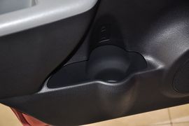 2013款铃木奥拓1.0L自动