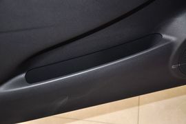 2013款铃木奥拓1.0L自动