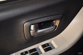 2013款铃木奥拓1.0L自动