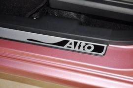 2013款铃木奥拓1.0L自动