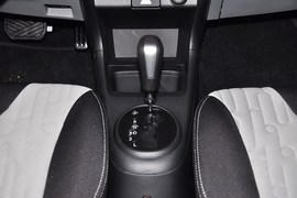 2013款铃木奥拓1.0L自动