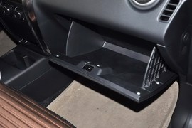 2013款铃木天语SX4酷锐1.6L