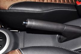 2013款铃木天语SX4酷锐1.6L