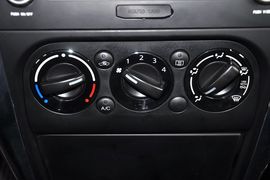 2013款铃木天语SX4酷锐1.6L