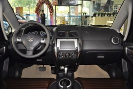 2013款铃木天语SX4酷锐1.6L