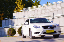 2013款北汽绅宝2.3T豪华版深测