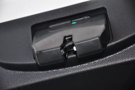2013款嘉年华两厢1.5L自动品尚型