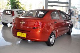 2013款雪佛兰赛欧三厢1.2手动时尚版