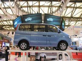 2009上海车展哈飞路尊小霸王实拍