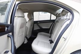 2013款上海大众全新桑塔纳1.6L自动静态体验实拍